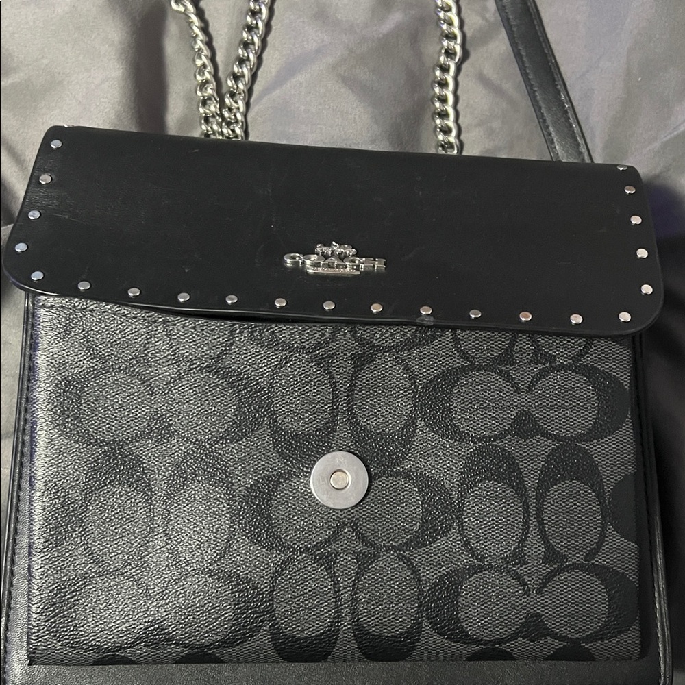 COACH Klare Crossbody bag. Used twice see photos for measurements and condition. - Picture 3 of 11